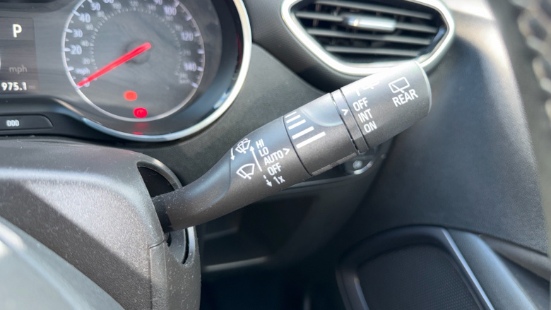 Vauxhall Crossland 1.5 Turbo D [120] Ultimate 5dr Auto Diesel Hatchback